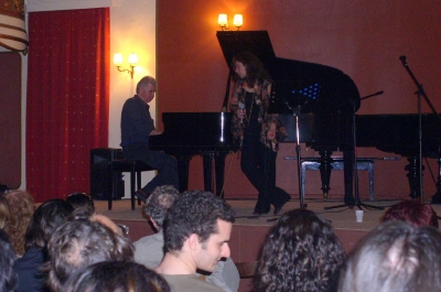 Από τη συναυλία MUSICA LONTANA. Γεωργία Συλλαίου, φωνή - Σάκης Παπαδημητρίου, πιάνο (4 Μαΐου 2007)
