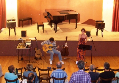 Tree Stories. Jazz Duo. Βασίλης Τζιατζιάς - κιθάρα, Μαρία Οικονόμου - φωνή (09-06-2011)
