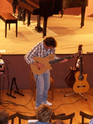 Tree Stories. Jazz Duo. Βασίλης Τζιατζιάς - κιθάρα (09-06-2011)