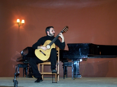 Ρεσιτάλ κιθάρας με τον Αντώνη Λιοπύρη (06-04-2012