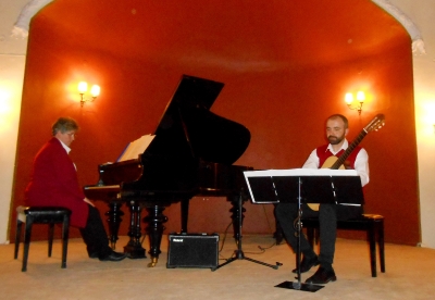Συναυλία ''Duo Ζεύξεις''. Νίκη Πανταζάτου - πιάνο, Δημήτρης Δερδενές - κιθάρα (04-03-2015)